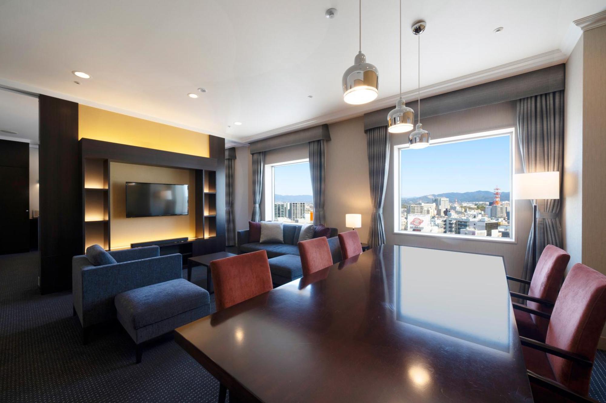 丰桥联合酒店 丰桥市 外观 照片 A suite at the hotel