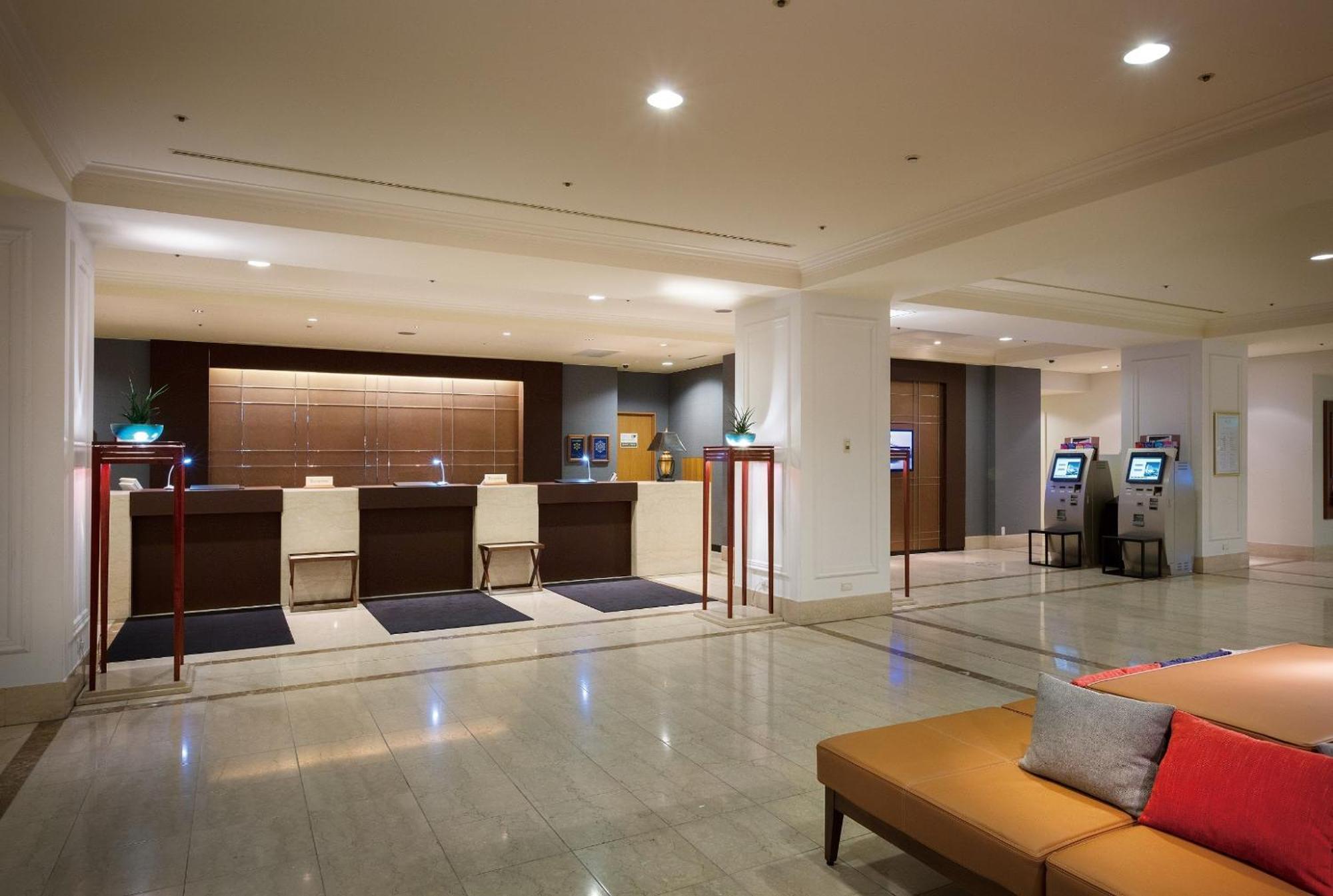 丰桥联合酒店 丰桥市 外观 照片 The lobby of the hotel